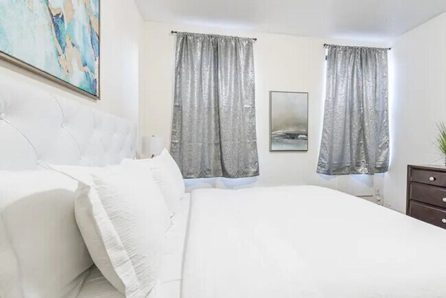 Building Photo - 348-350 East 119th Street-SI ID1323986P