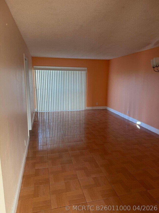 Building Photo - 8740 N Sherman Cir
