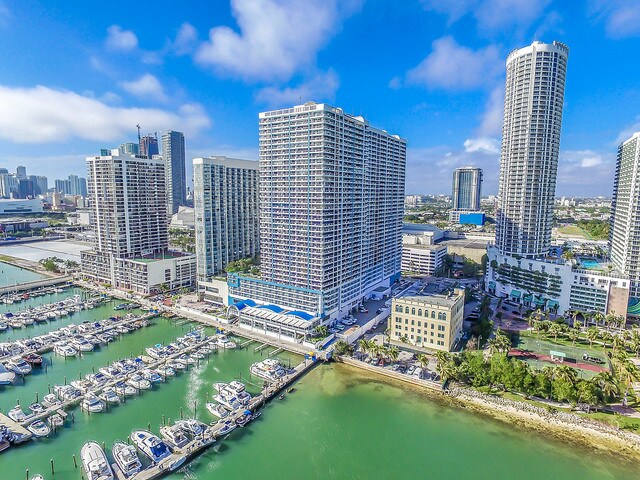 Building Photo - 1717 N Bayshore Dr