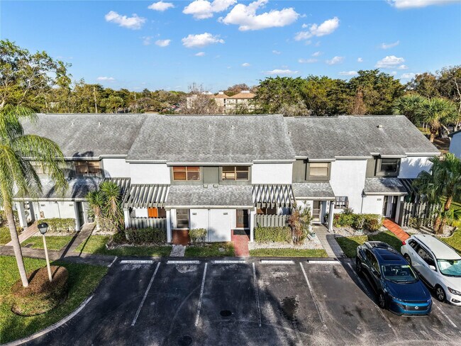 Building Photo - 4979 NW 82nd Ave