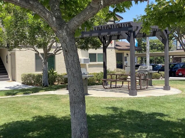 Building Photo - 4085-4089-4089 Nobel Dr