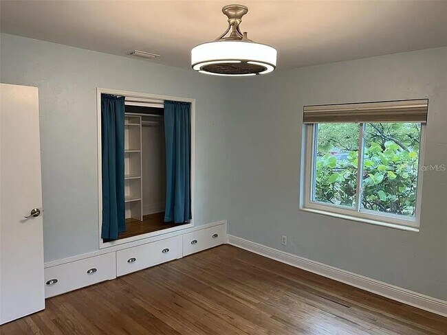 Building Photo - 1461 28th Ave N