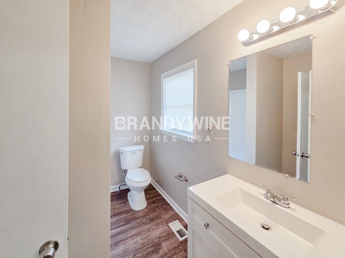 Building Photo - 112 Valerie Ct