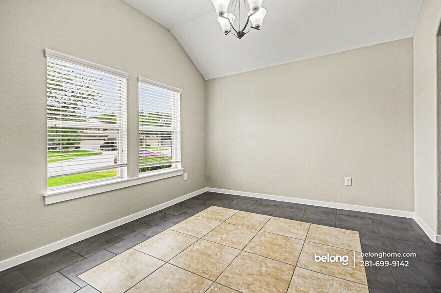 Building Photo - 6911 Rosemont Ct