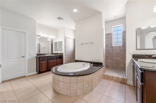 Building Photo - 536 Copper View St