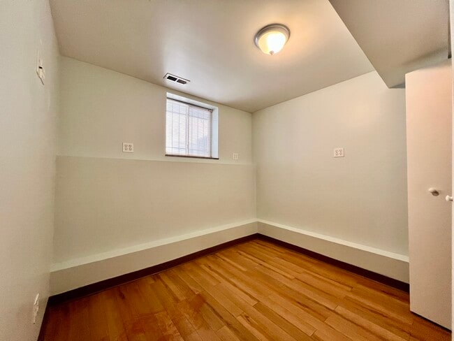 Building Photo - 2915 N Lawndale Ave