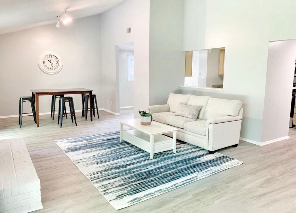 Building Photo - 9426 Robert Burns Ct