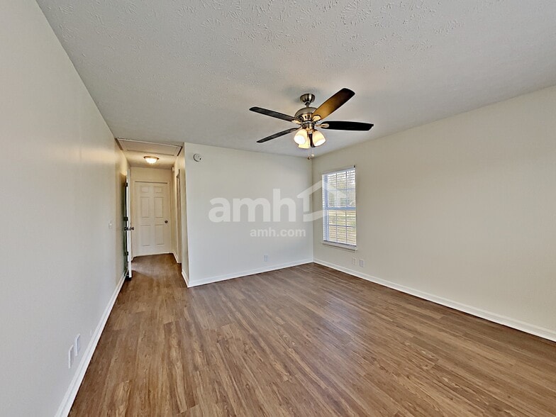 Building Photo - 4017 Omaha Ct