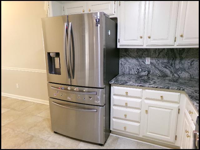 Building Photo - 12915 Misty Creek Dr