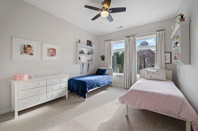 Building Photo - 232 E 18th St