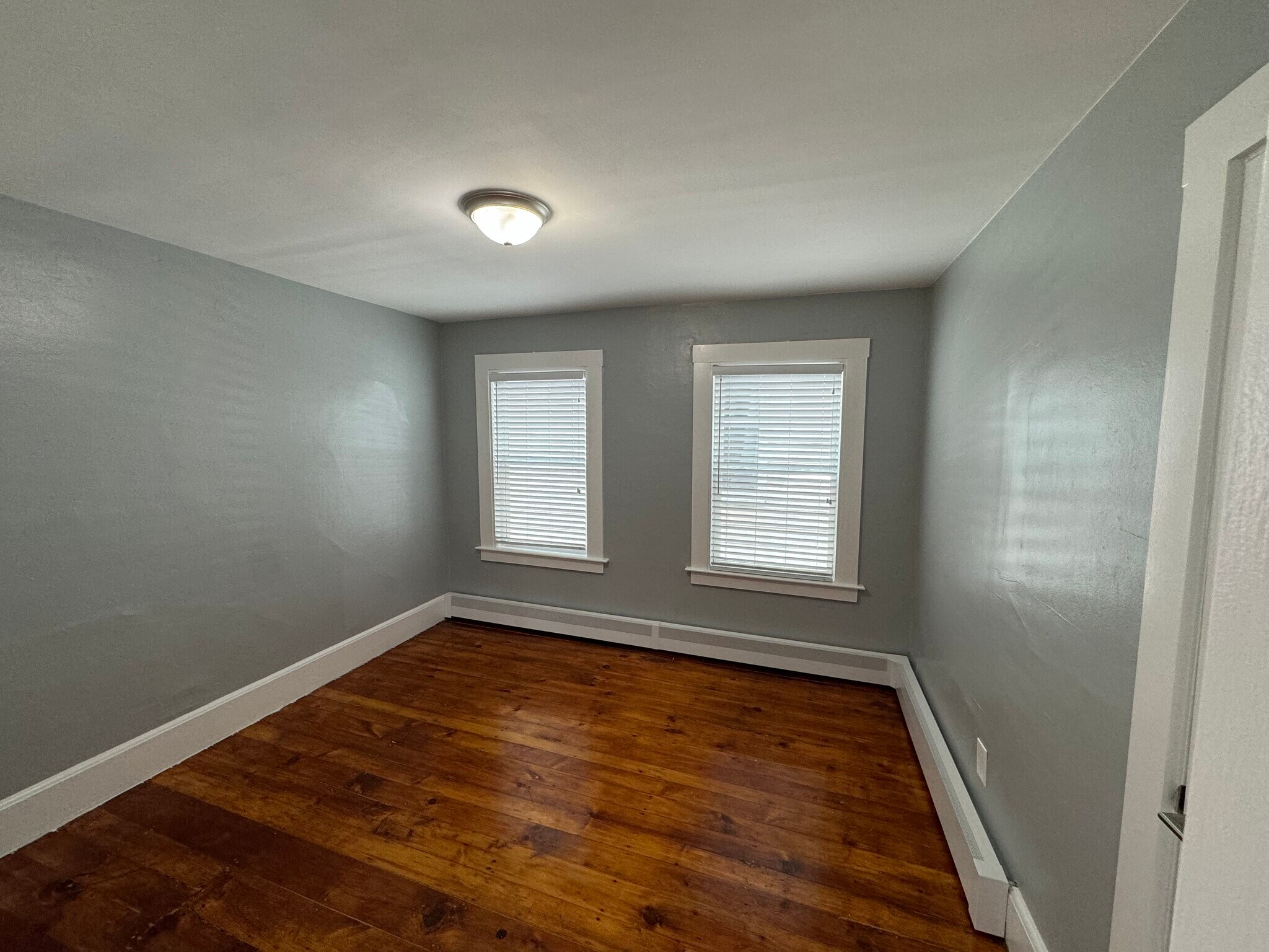 Bedroom 1 - 4 Cousins St