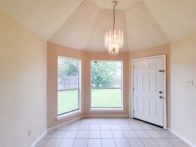 Building Photo - 22918 Pine Mist Ln