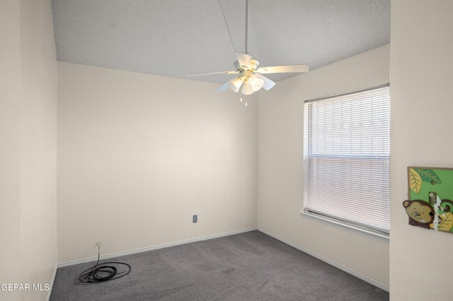 Building Photo - 5612 Mickey Mantle Ave