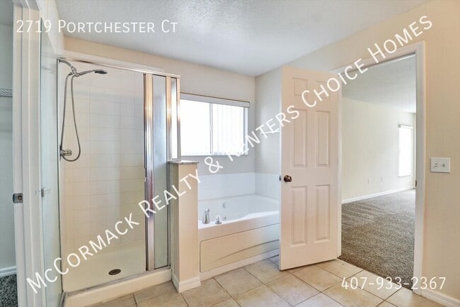 Building Photo - 2719 Portchester Ct