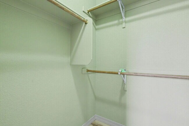 Building Photo - Spacious 5-Bedroom Home Backing to Open Space with Mountain Views