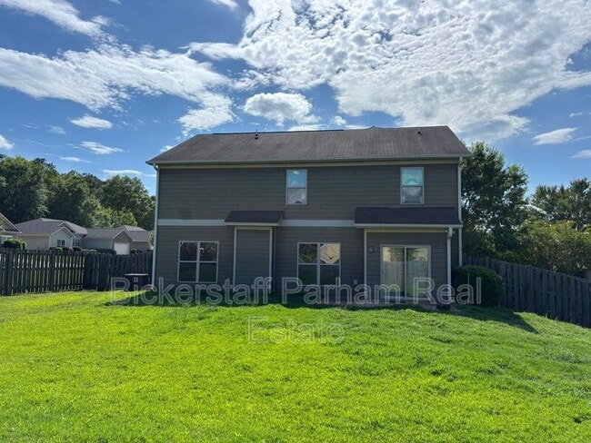 Building Photo - 5982 Ivy Ridge Dr