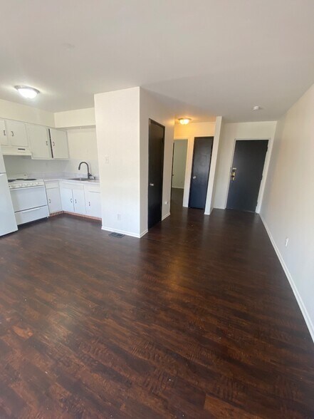 Building Photo - 3733E Morganford