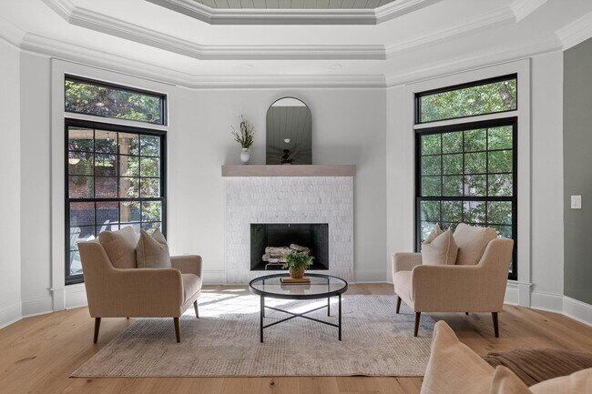 Building Photo - 1103 Centennial Dr