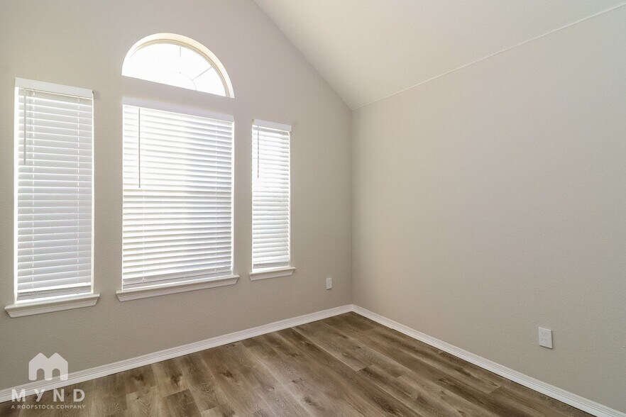 Building Photo - 7104 Stewart Ln