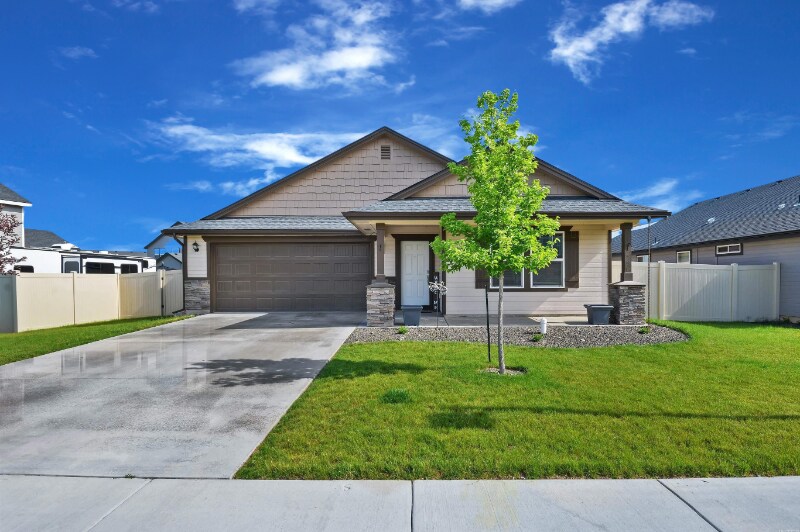 Building Photo - 3676 E Hags Head St