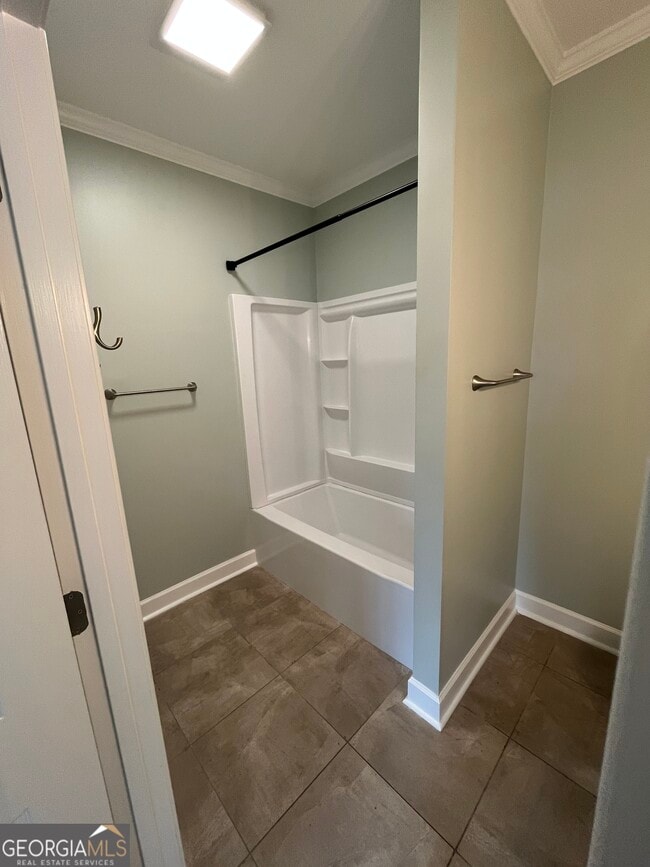 Building Photo - 65 E Main St