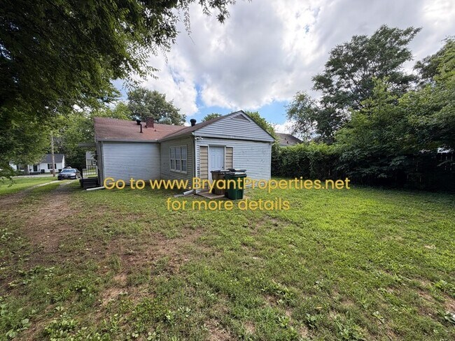 Building Photo - Single Family