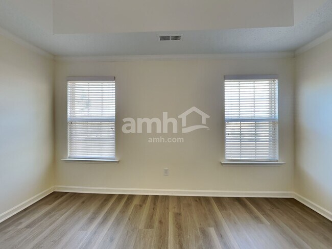 Building Photo - 104 Edenberry Way