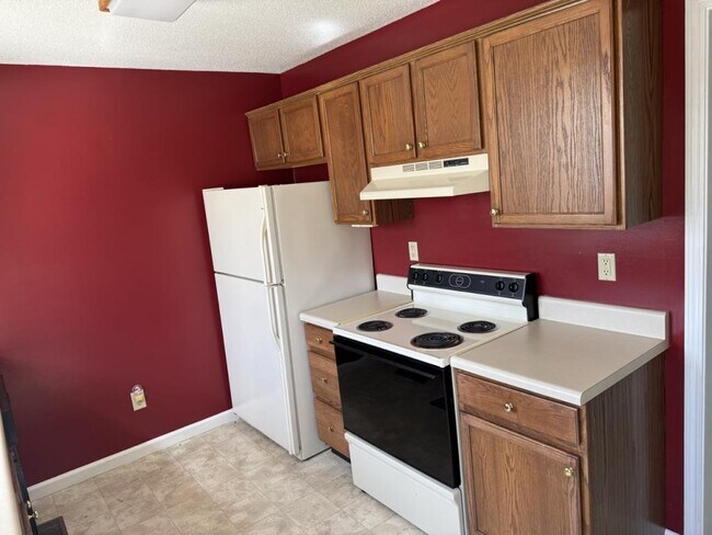 Building Photo - 706 S Cherokee St