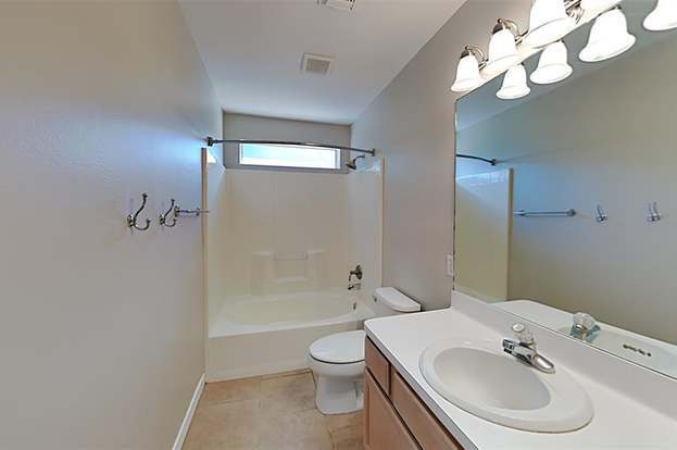 Building Photo - 13322 Hilltop Cir
