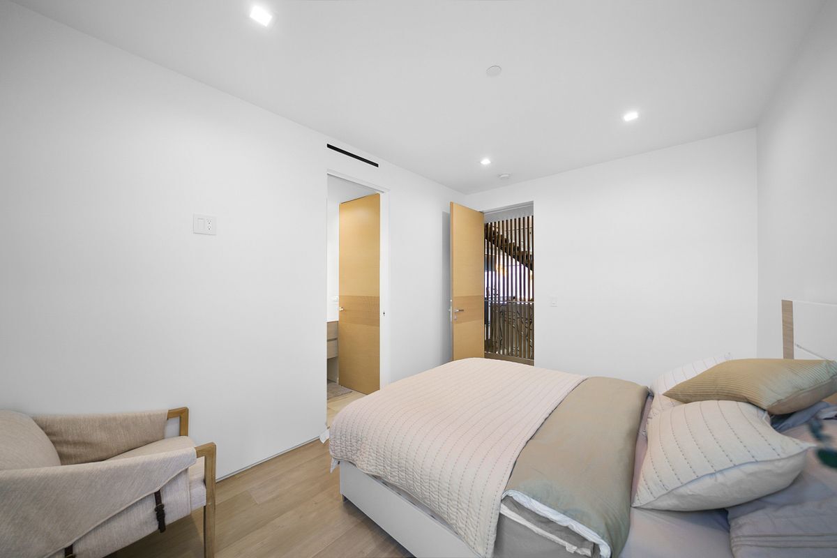 Building Photo - 1500 Ocean Dr