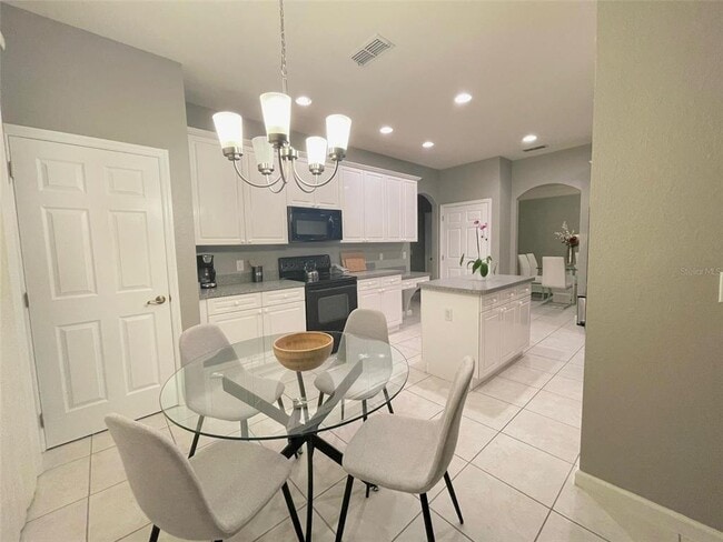 Building Photo - 2877 Paige Dr