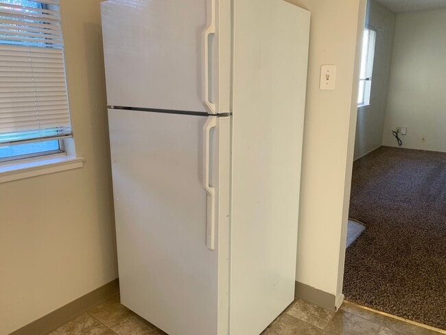 Building Photo - 2868003/60