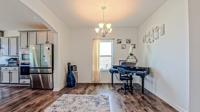 Building Photo - A stylish and modern single-family home wi...