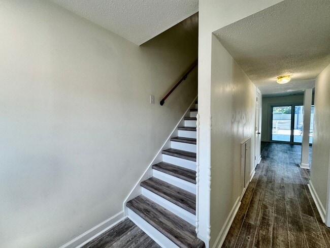 Building Photo - Ready NOW! A Custom Townhouse-Style Duplex Blocks to the Beaches! Fenced Yard - Hot Tub - Pet Fri...