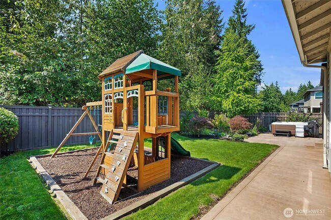 Building Photo - 14512 Overlook Dr E