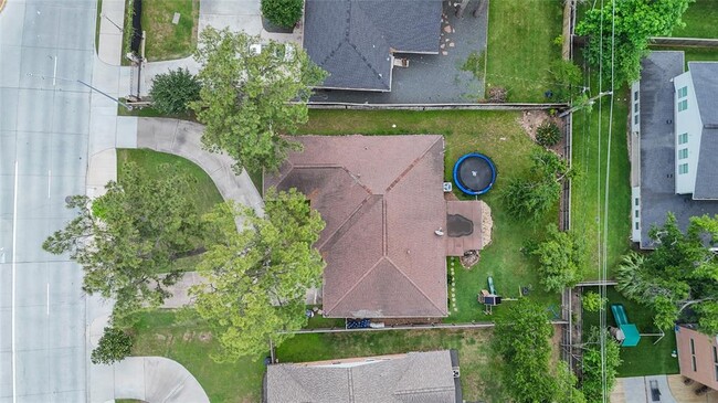 Building Photo - 12735 Memorial Dr