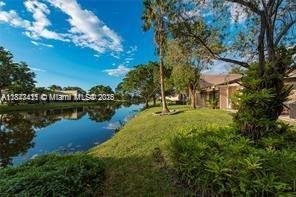 Building Photo - 679 Racquet Club Rd