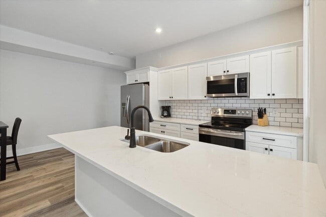 Building Photo - 1164 Terrace St