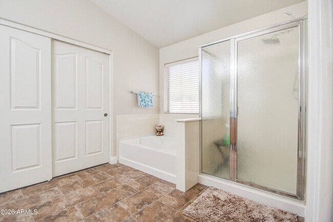 Building Photo - 43205 Roth Rd