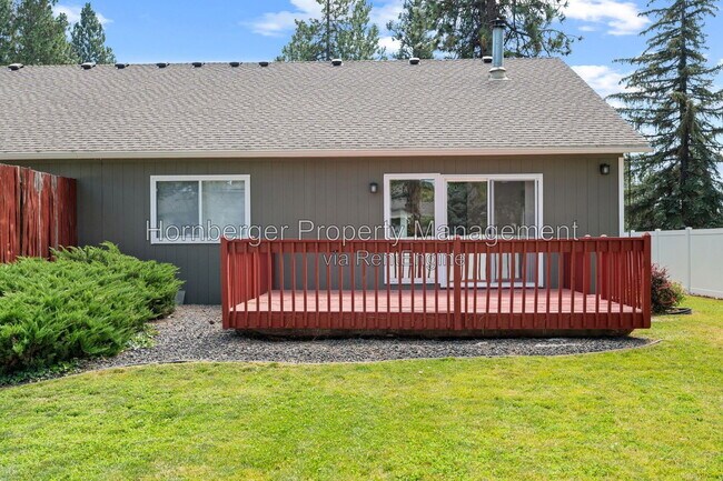 Building Photo - 1603 E 33rd Ave
