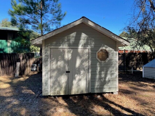 Building Photo - 51 Carroll Cir