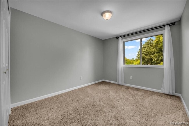 Building Photo - 13426 Denver Cir E