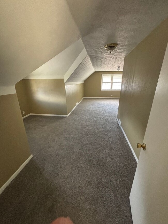 Building Photo - 7901 Beman Ave