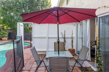 Building Photo - 5534 Alcove Ave