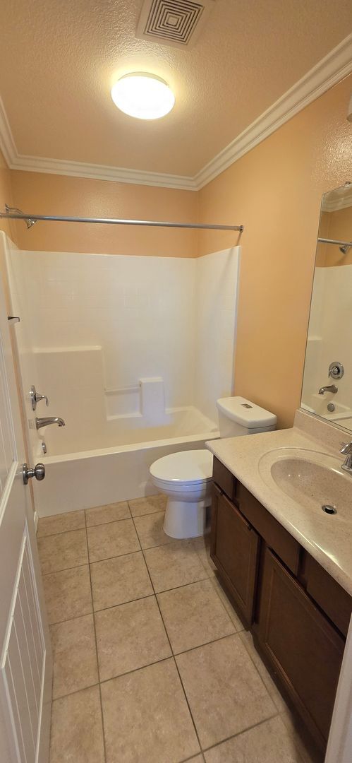 Building Photo - Beautifully maintained 2-bedroom, 2.5-bath with Loft • 1,504 sqft & 2-car garage.