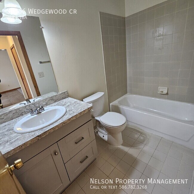 Building Photo - 30366 Wedgewood cr