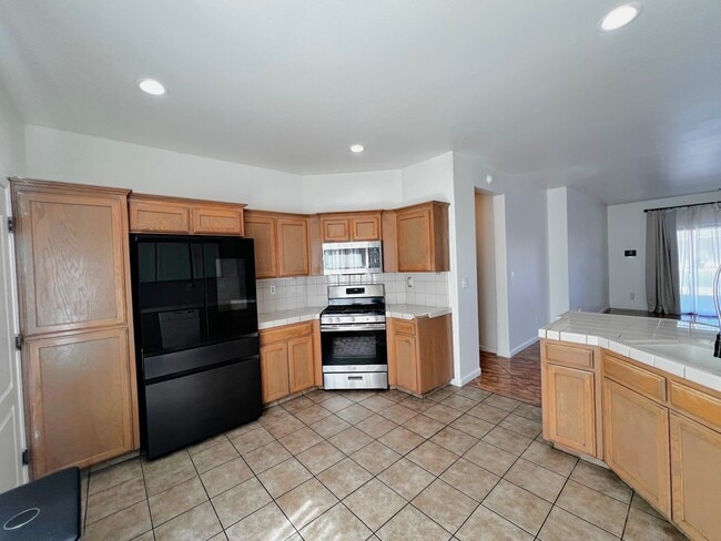 Building Photo - 2030 San Marco Ct