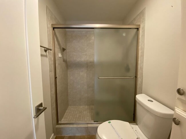 Building Photo - Beautifully Renovated Condo in Rancho Bernardo!