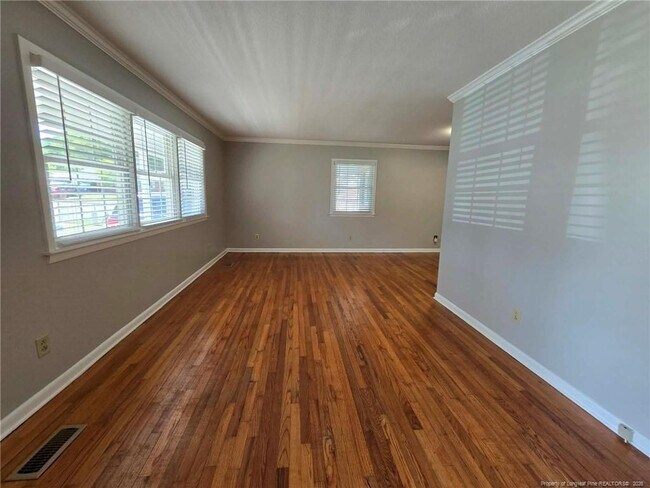 Building Photo - 5410 Laramie Ct