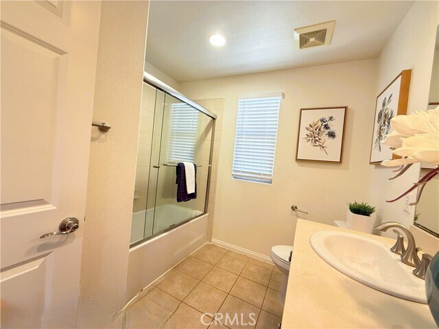 Building Photo - 81 Keepsake